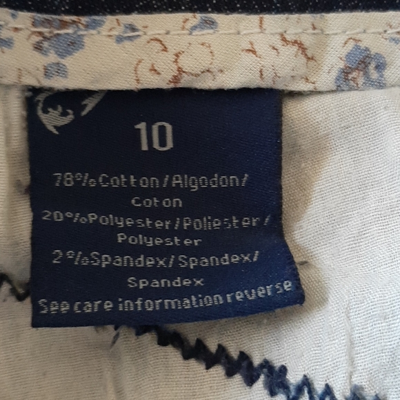 2 Denim Pants 1 Denim Capri Pants - Picture 4 of 10